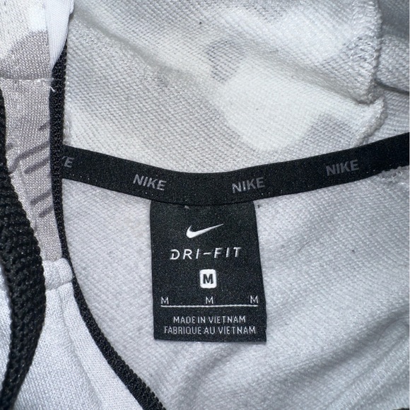 Men’s Nike jacket - Picture 2 of 2